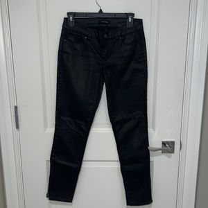 White House, Black market skimmer wax jeans